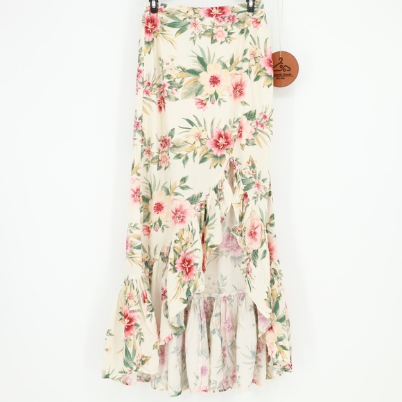American Eagle Outfitters Dresses & Skirts - American Eagle High‎ Low Ruffle Tropical Floral Skirt